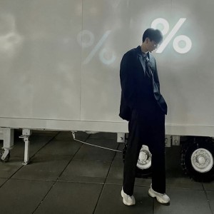 小何资料,小何最新歌曲,小何MV视频,小何音乐专辑,小何好听的歌